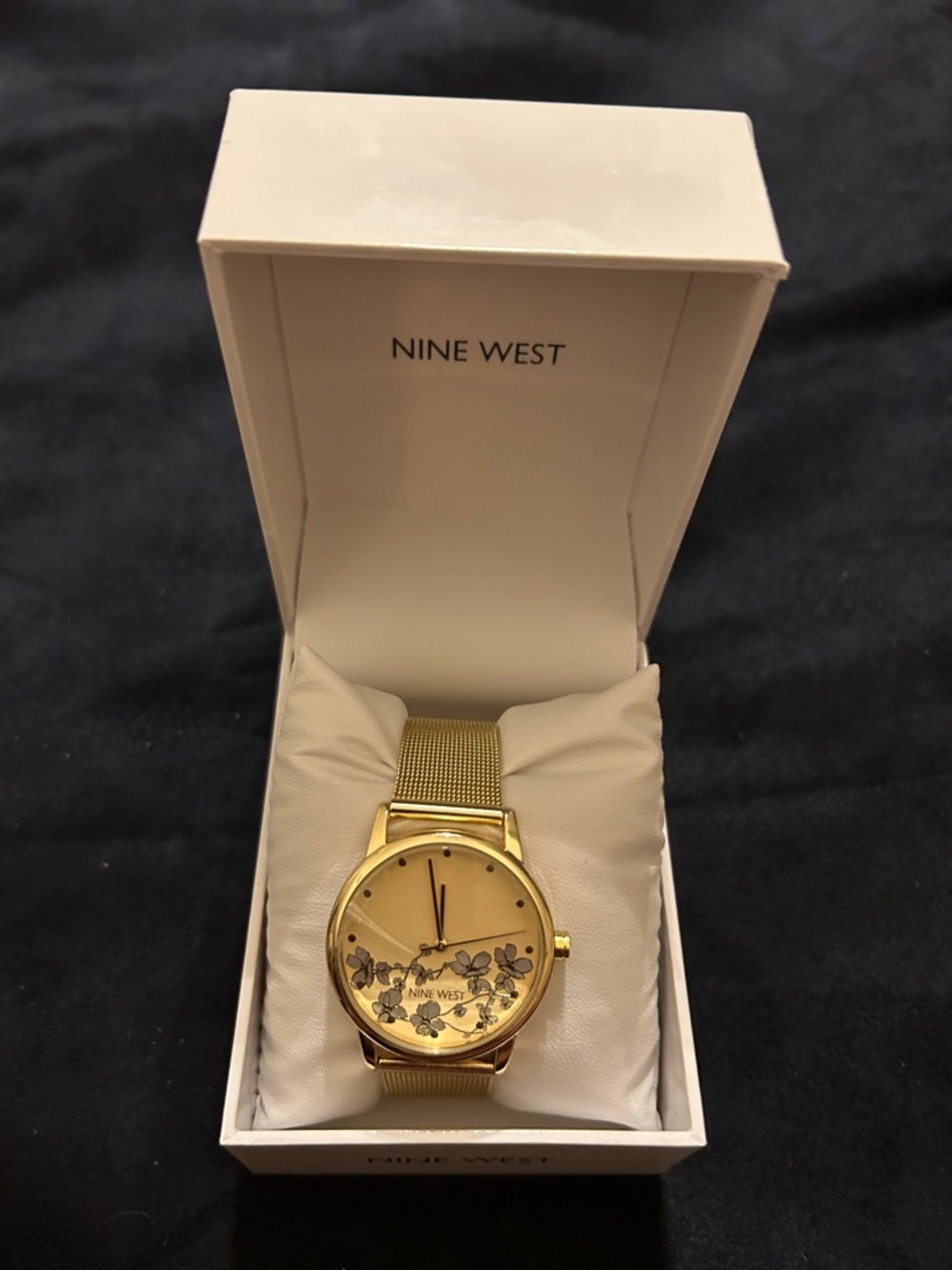 Nine West Women's Floral Dial Mesh Strap Watch